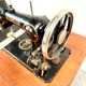 Mechanical Kohler sewing machine and its furniture with manual and replacement needle