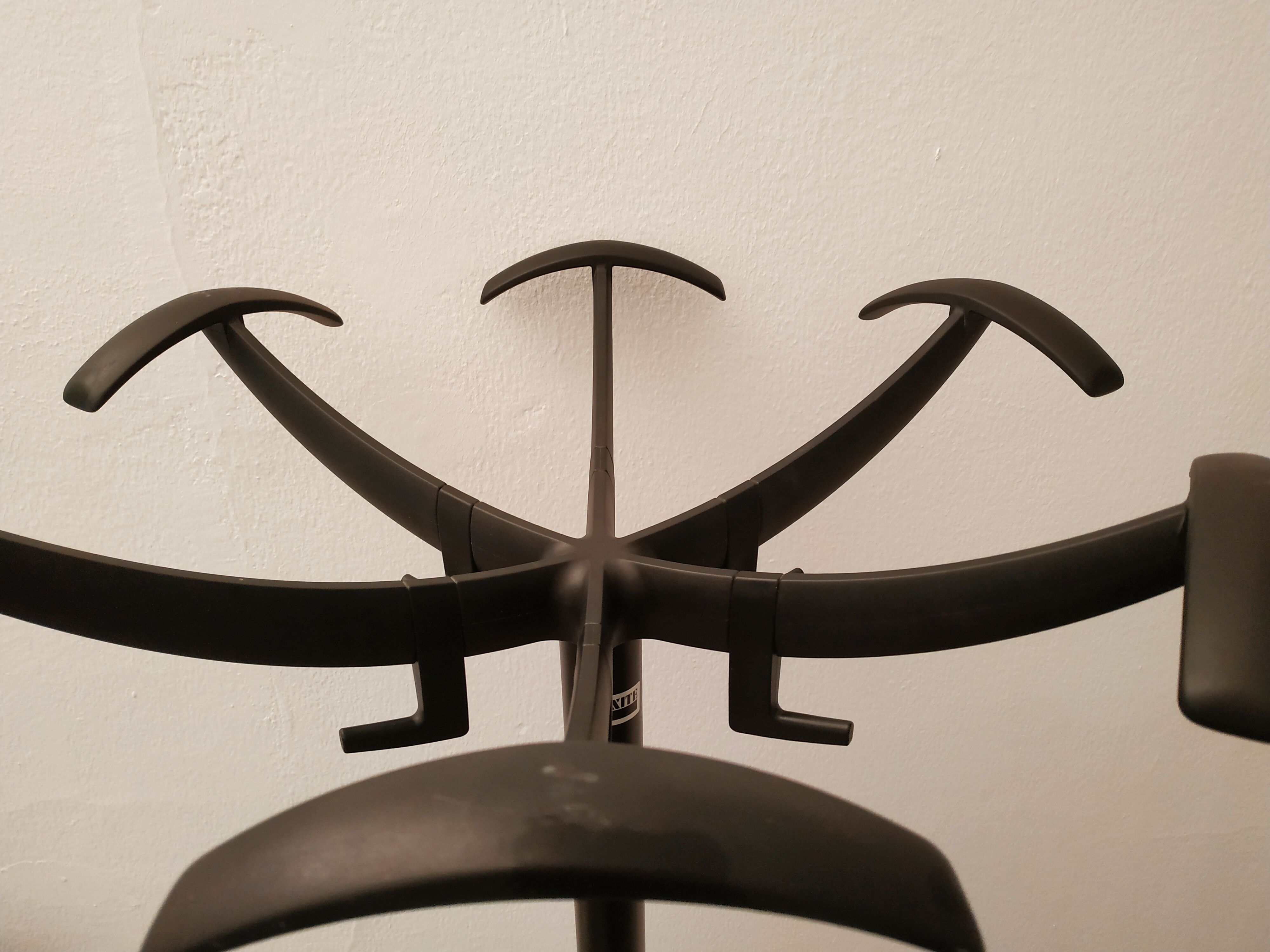 Raul Barbieri's Doppiopetto coat rack for Rexite, 1992