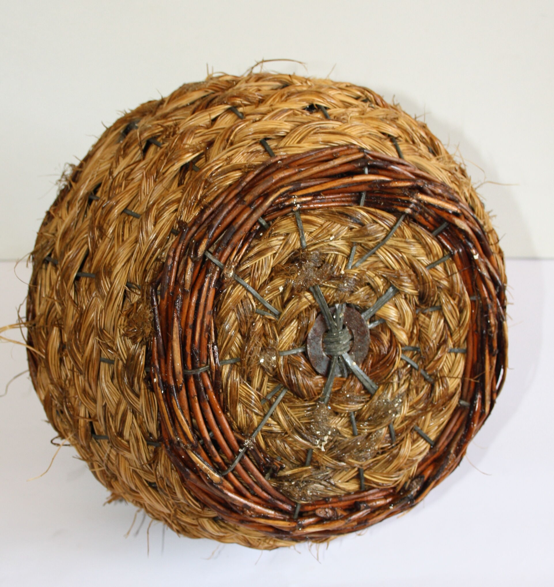 Dressed demijohn 10L