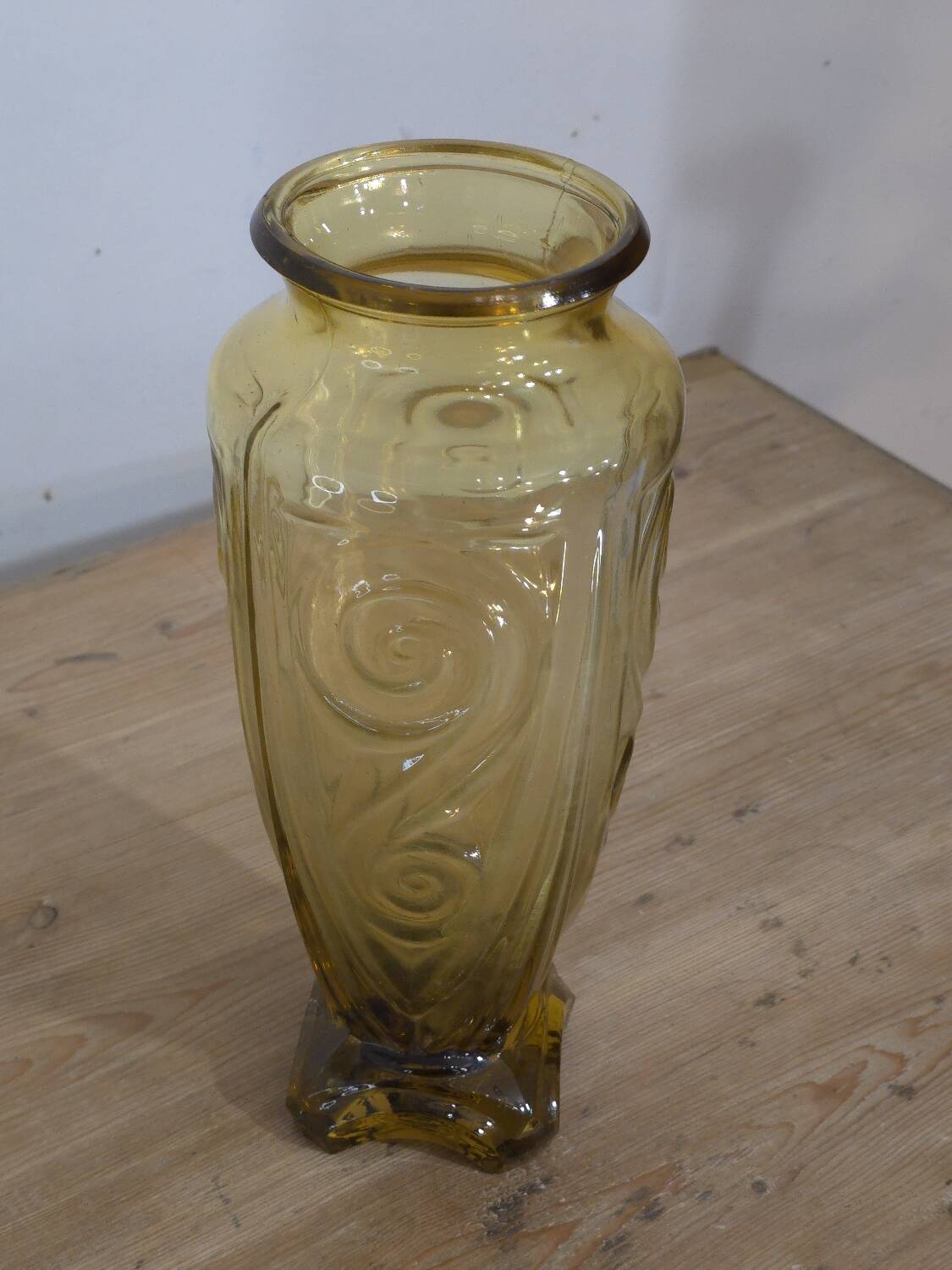 Large Art Deco yellow glass vase