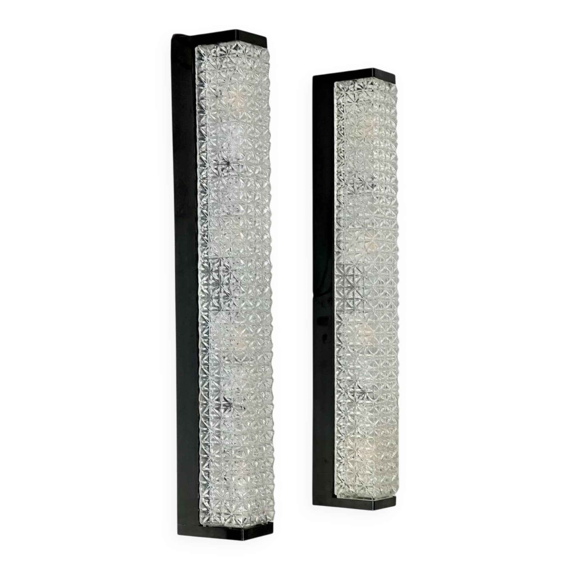 Pair of vintage XXL Bakelite diamond glass wall lights with 4 bulbs.