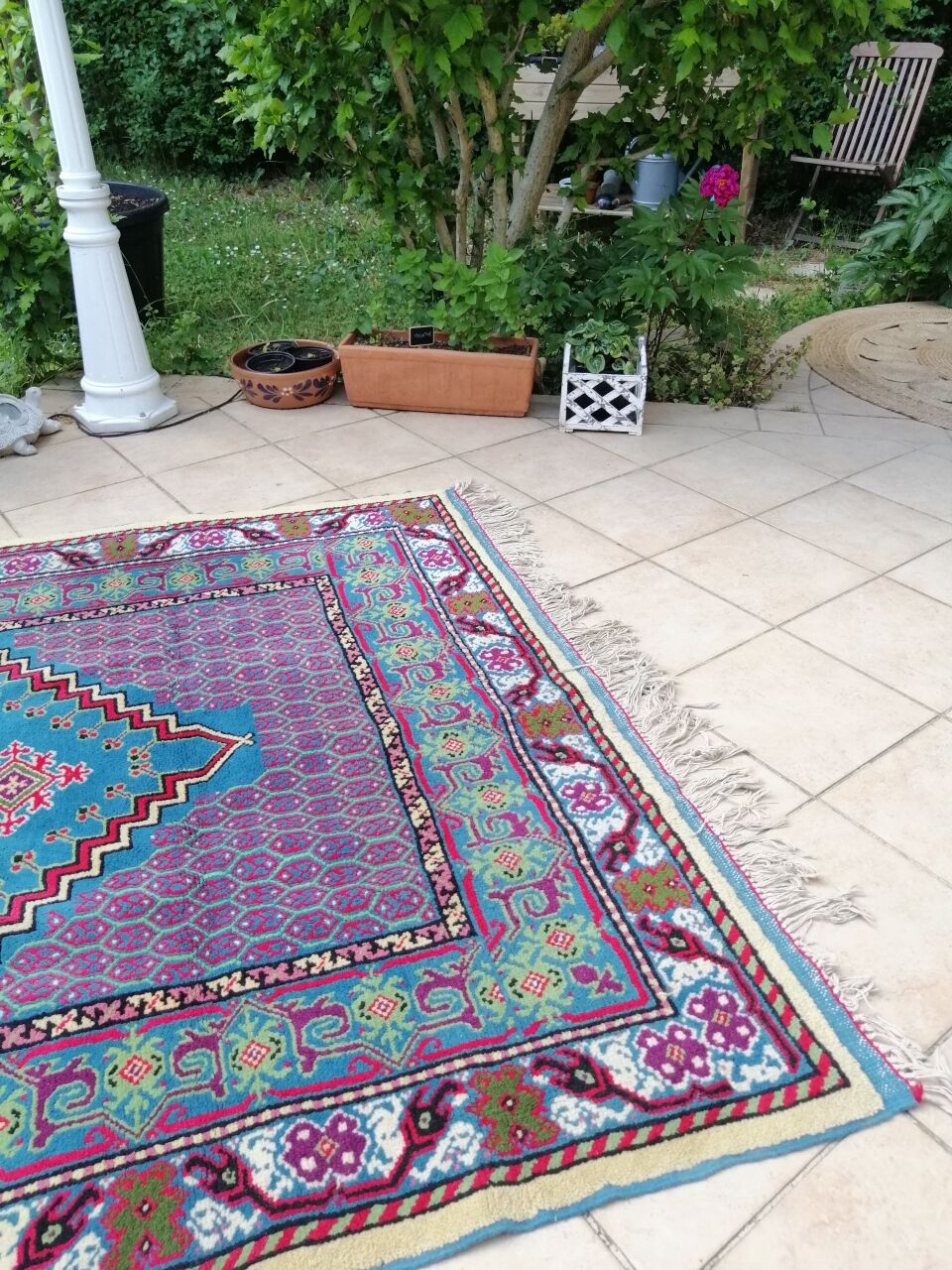 Tunisian carpet in turquoise wool and fuchsia 157x267cm