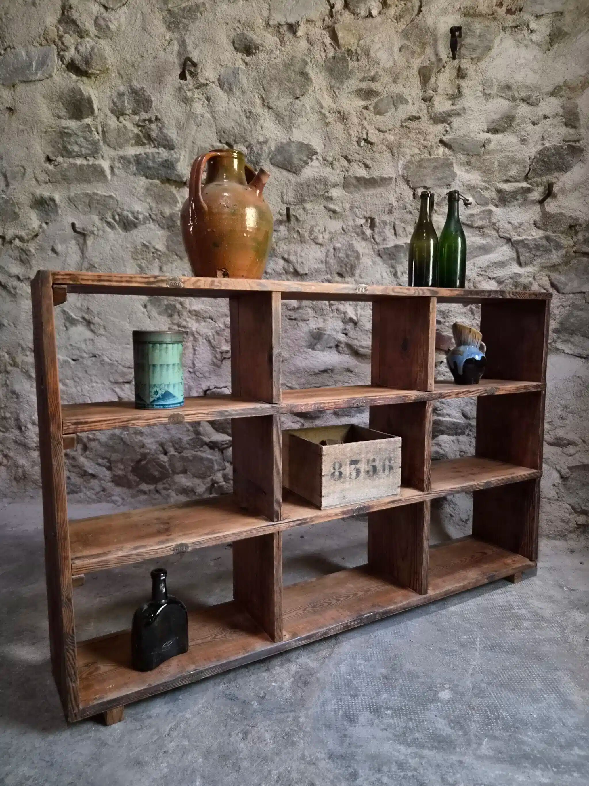 Old workshop shelf in French pine, industrial shoe cabinet, around 1900.