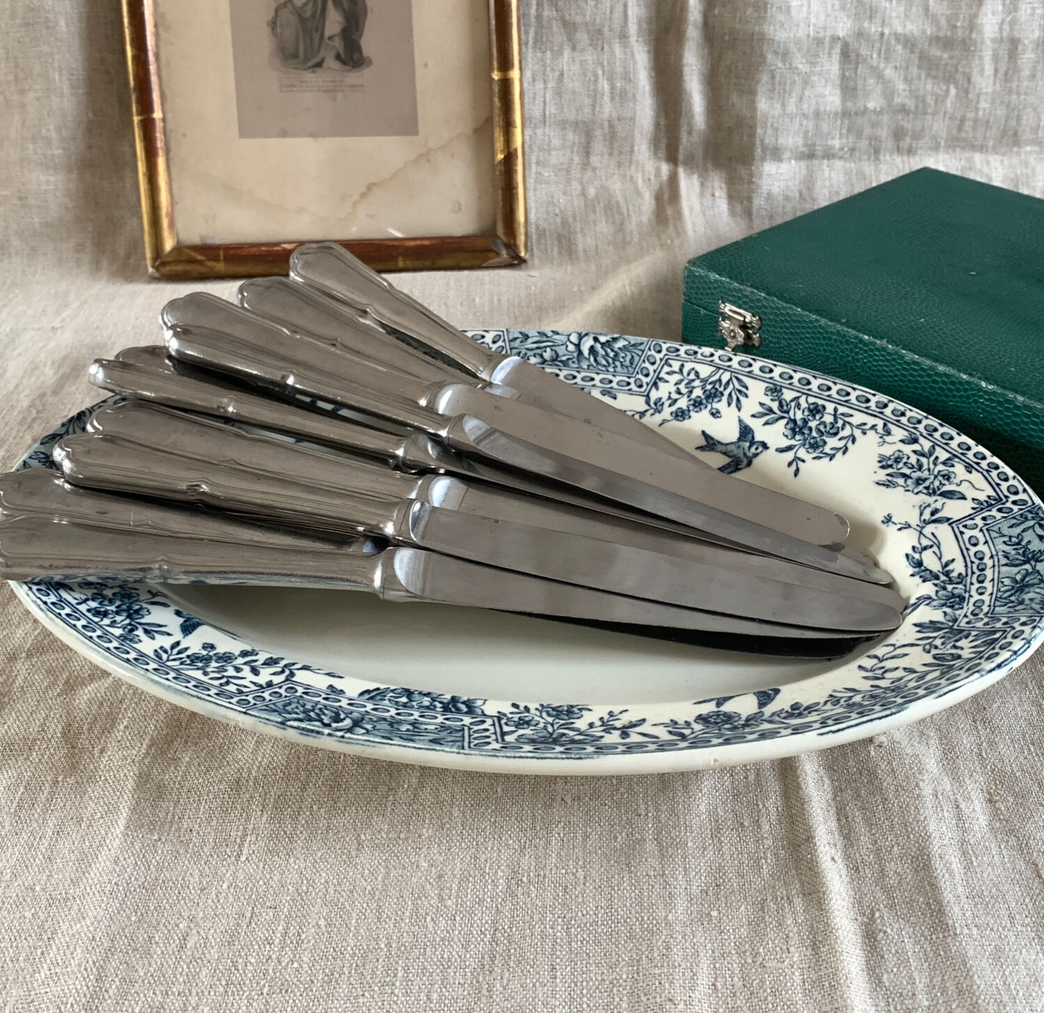 12 antique knives in their box