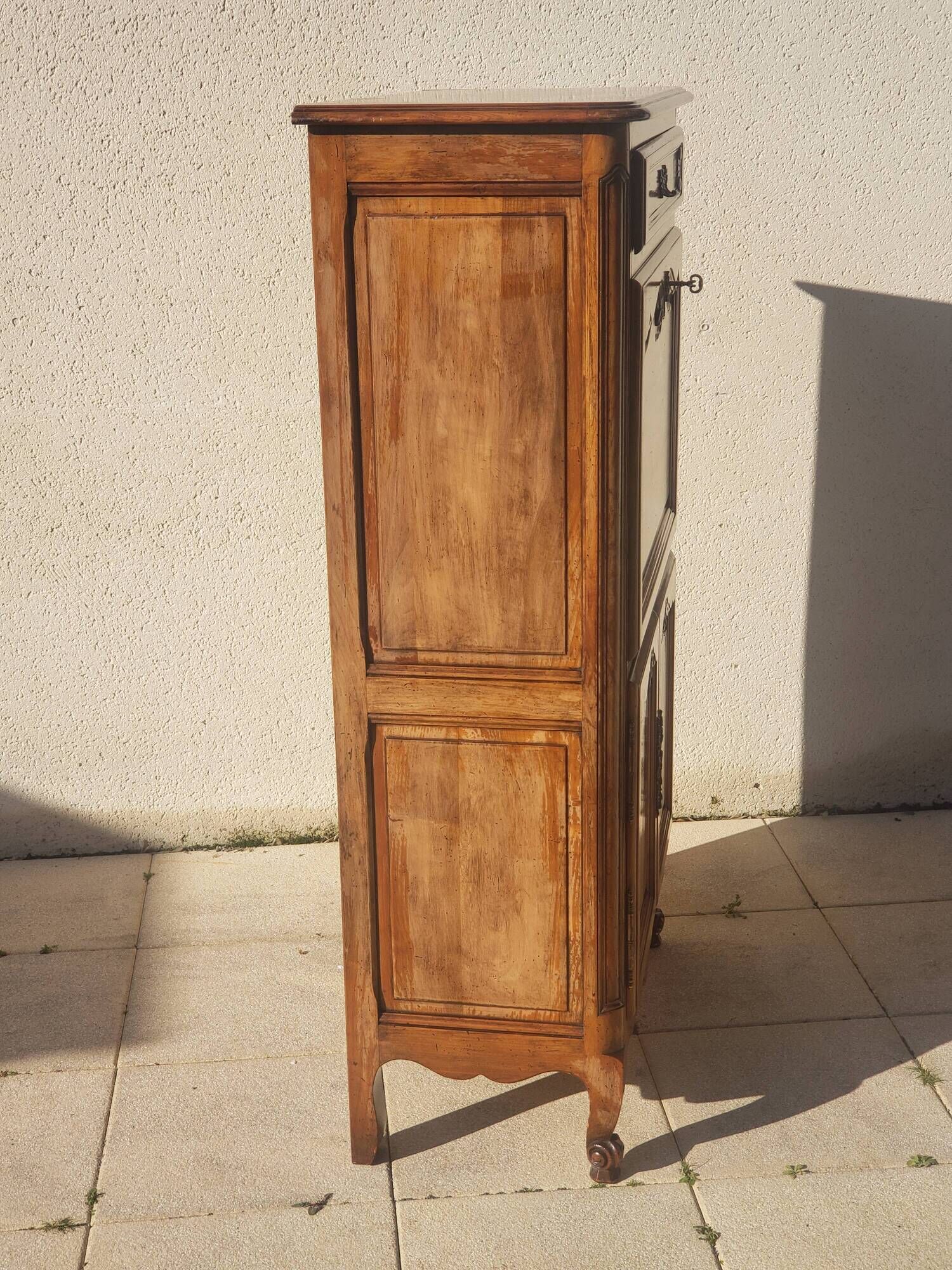 Secrétaire ancien scriban vintage en bois de noyer style Louis XV
