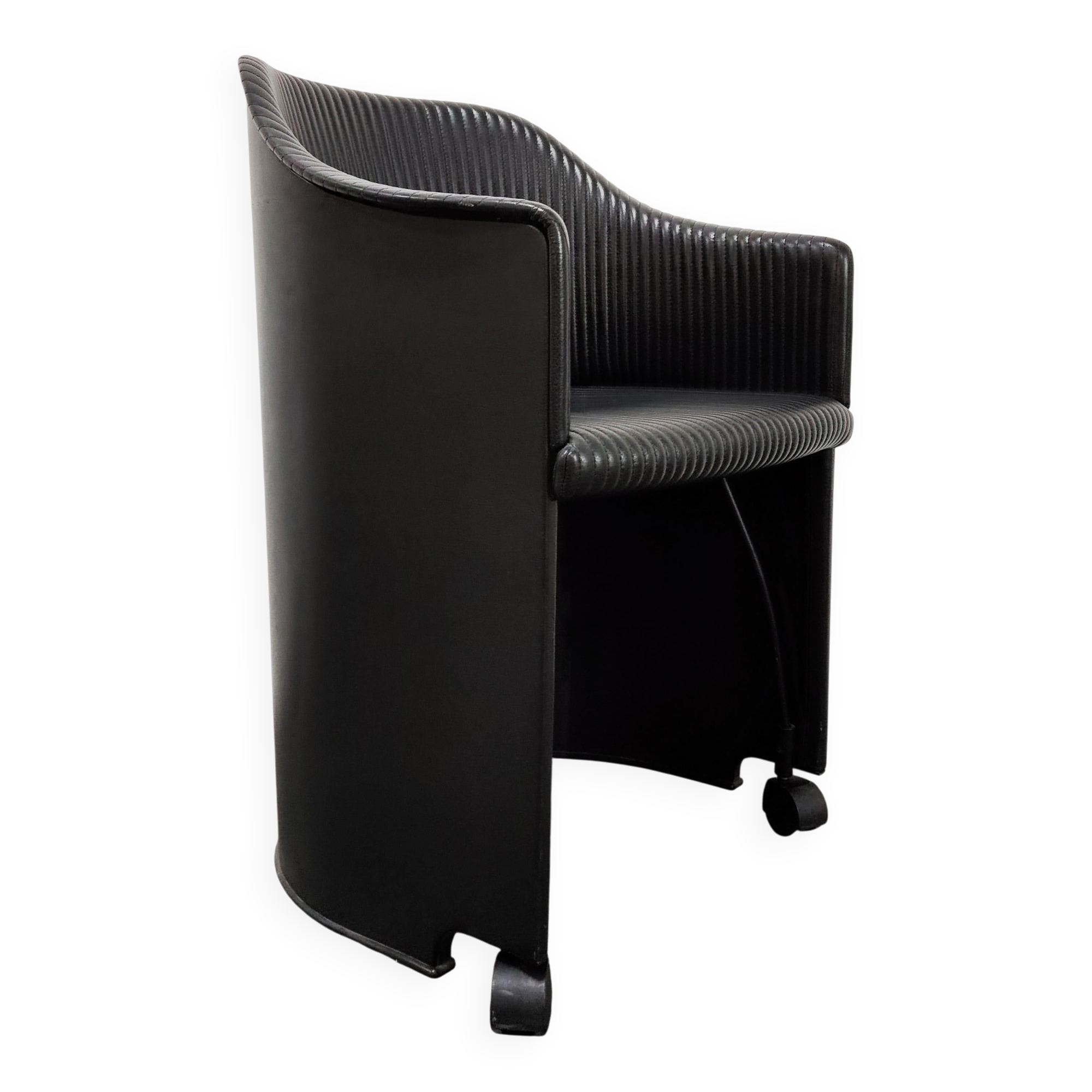 Fauteuils cuir Afra & Tobia Scarpa pour Maxalto, Modèle Artona 8552