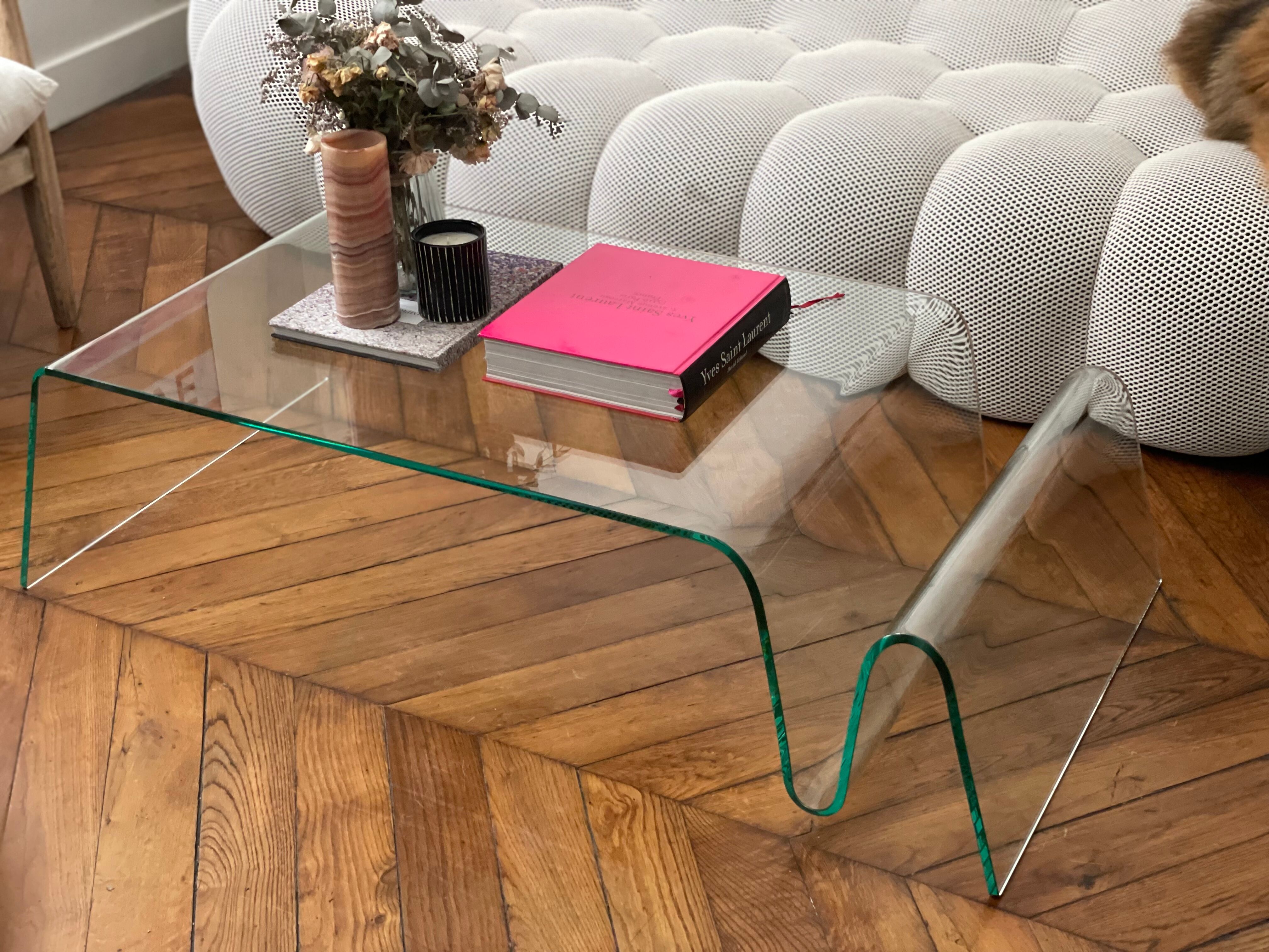 Vintage coffee table in curved corrugated tempered glass minimalist design