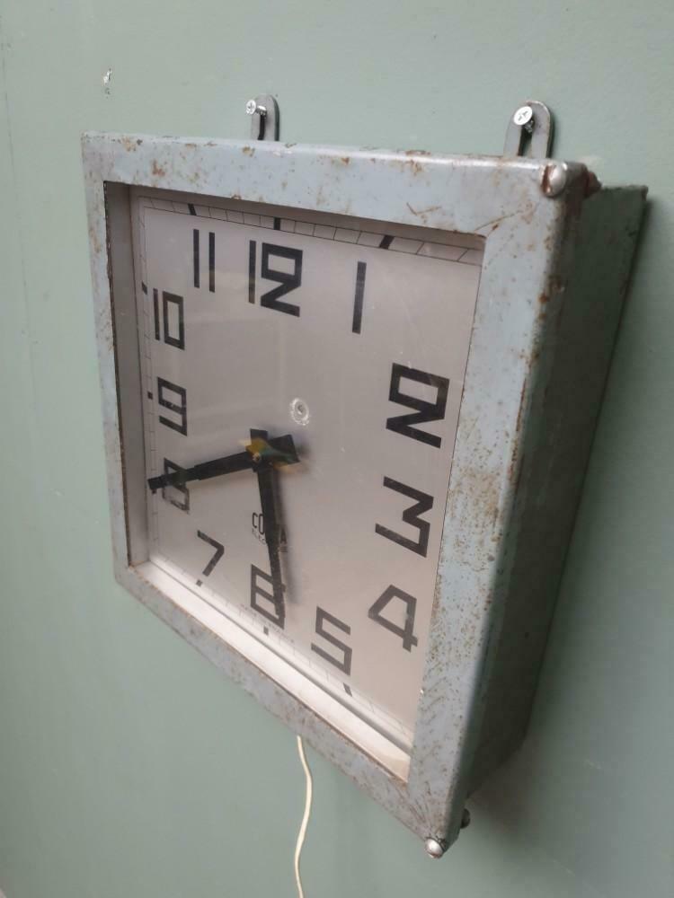 Horloge murale industrielle vintage Cotna Versailles