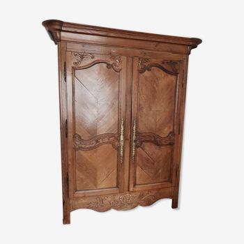 Large rustic 19th century cabinet in carved solid oak