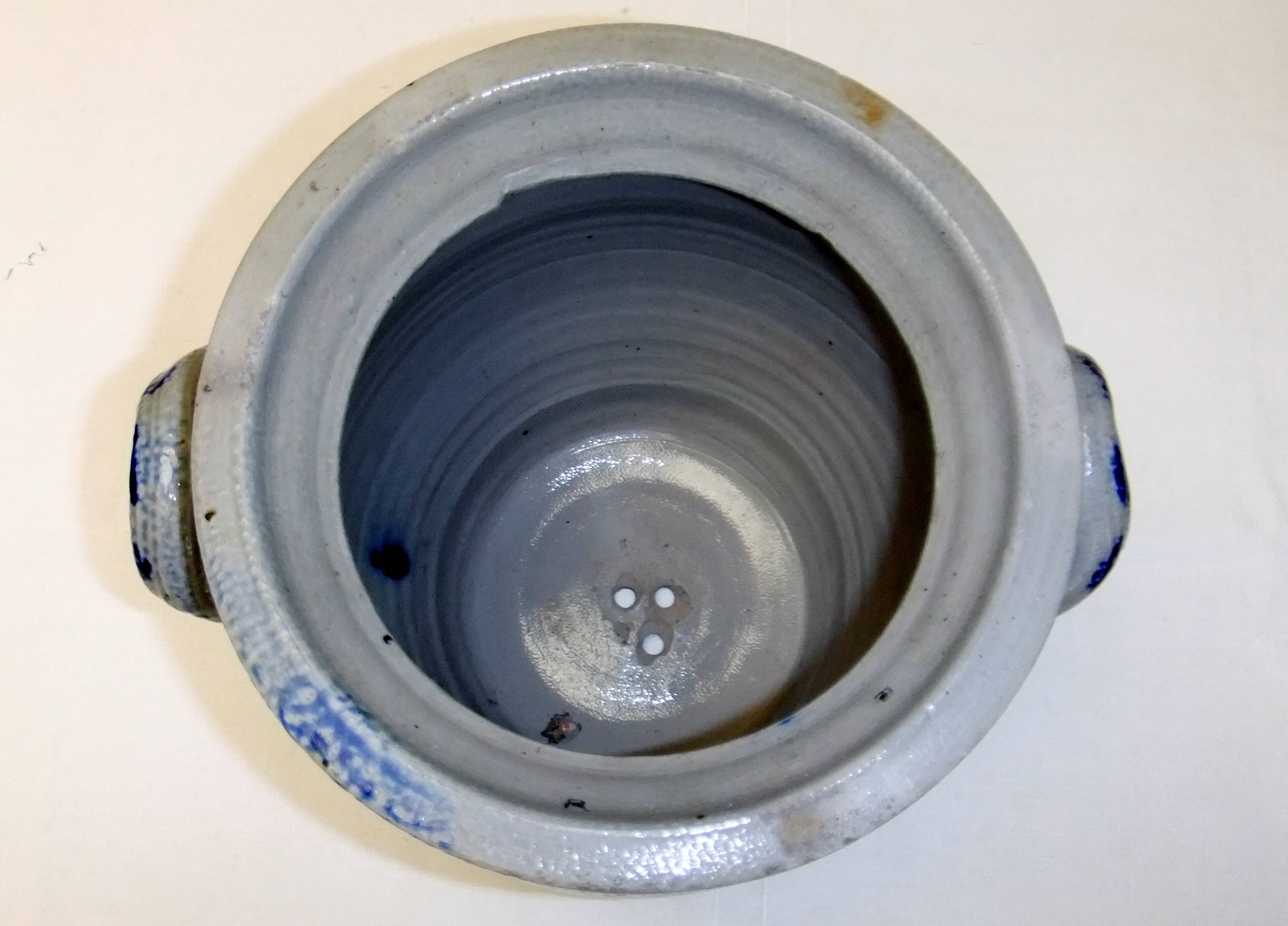 Alsaces Betschdorf stoneware flower pot, gray blue