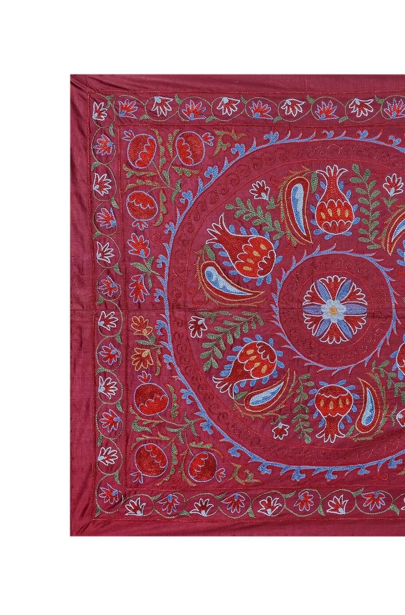Vintage hand-embroidered tablecloth 94x189 cm