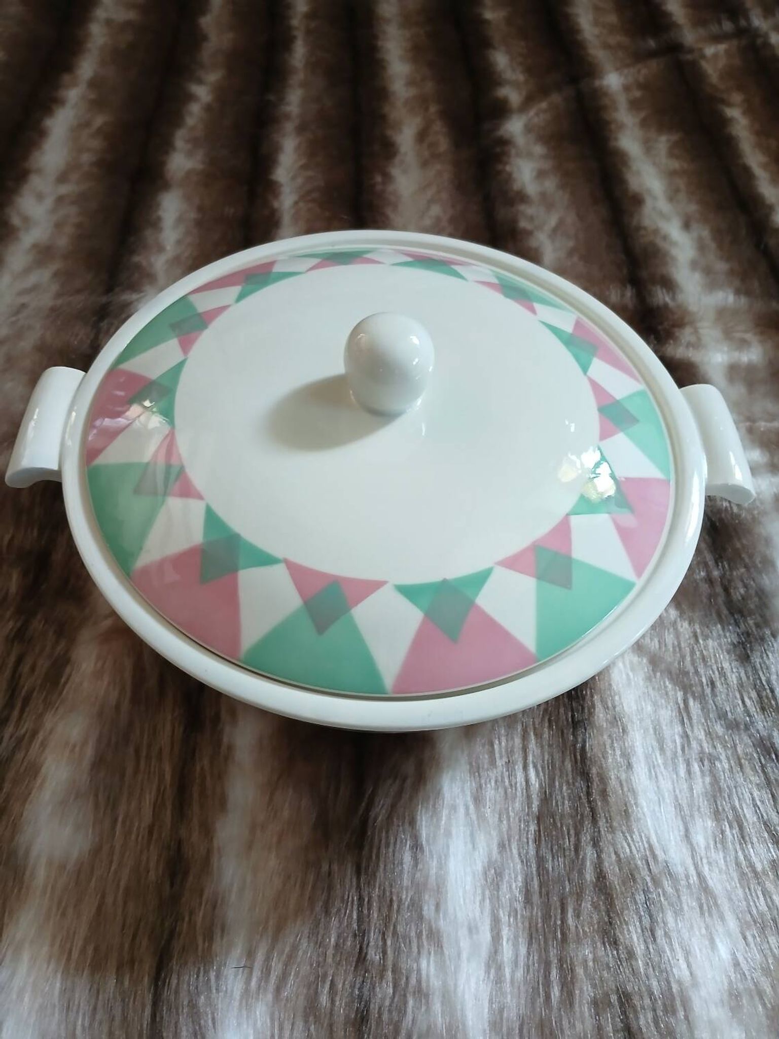 Antique soup tureen from Digoin and Sarreguemines