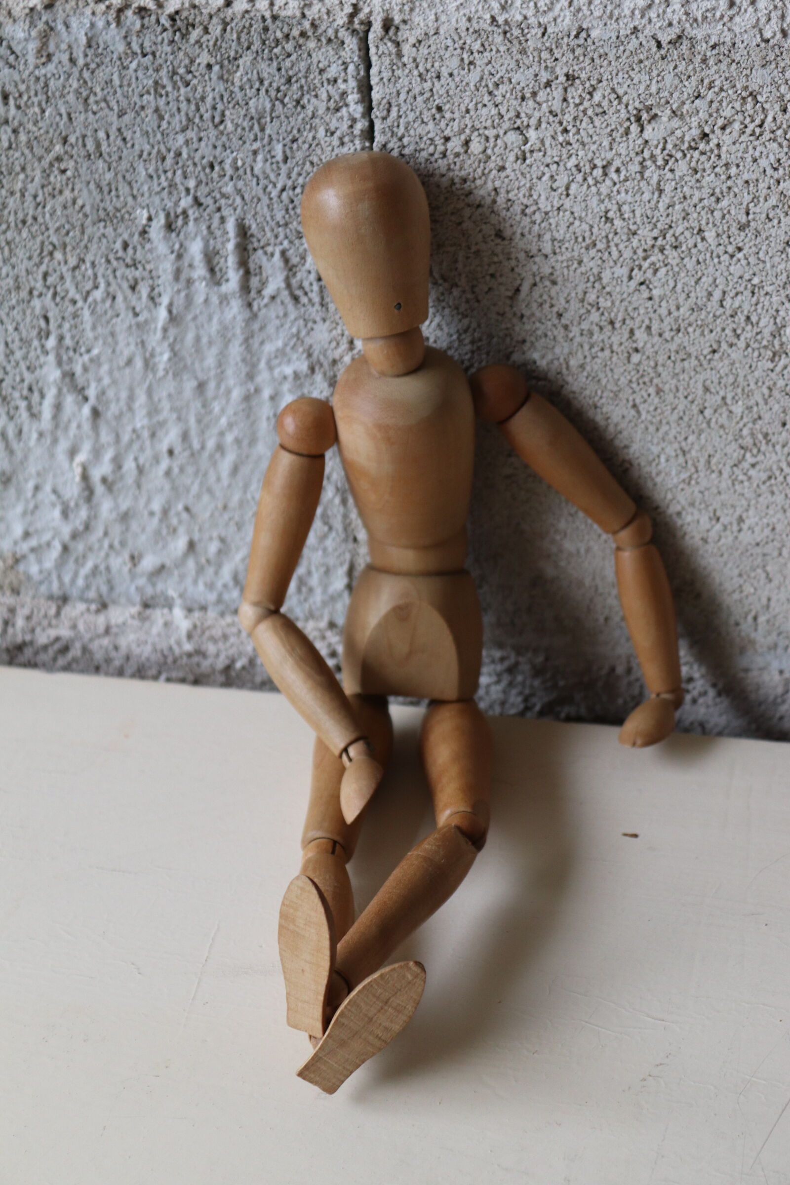 Mannequin articulé en bois
