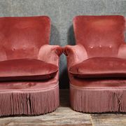 Paire de fauteuils crapauds en velours rose – époque Napoléon III