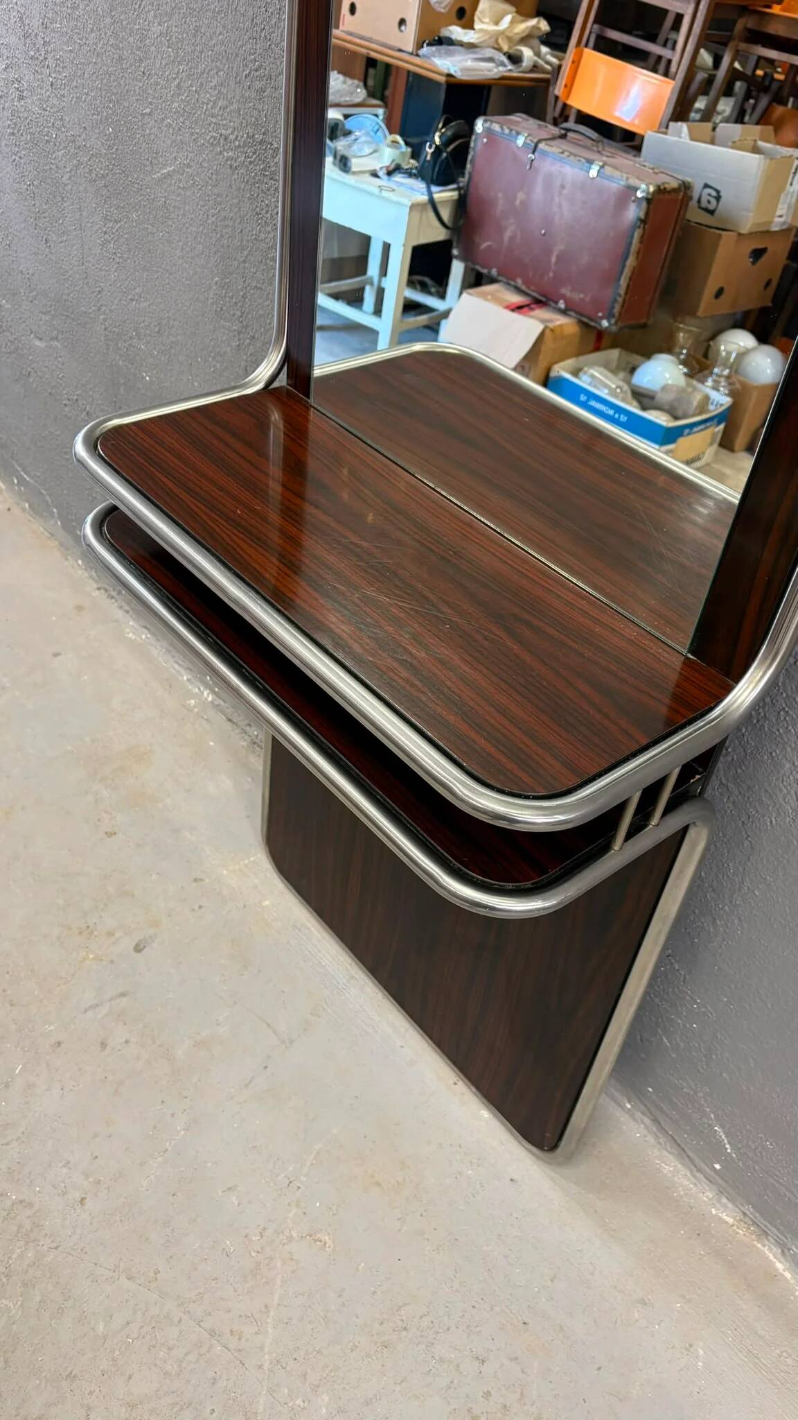 Console murale en chrome et palissandre avec miroir, années 1970, italienne.