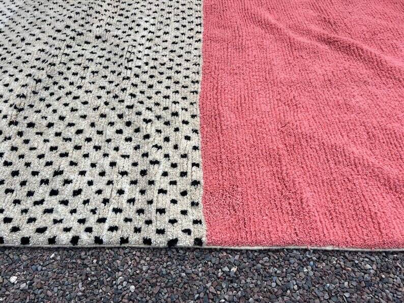 Handmade Berber rug, size 150 x 250 cm.