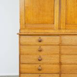 English Victorian sideboard/housekeeper cupboard with 10 drawers and 5 shelves