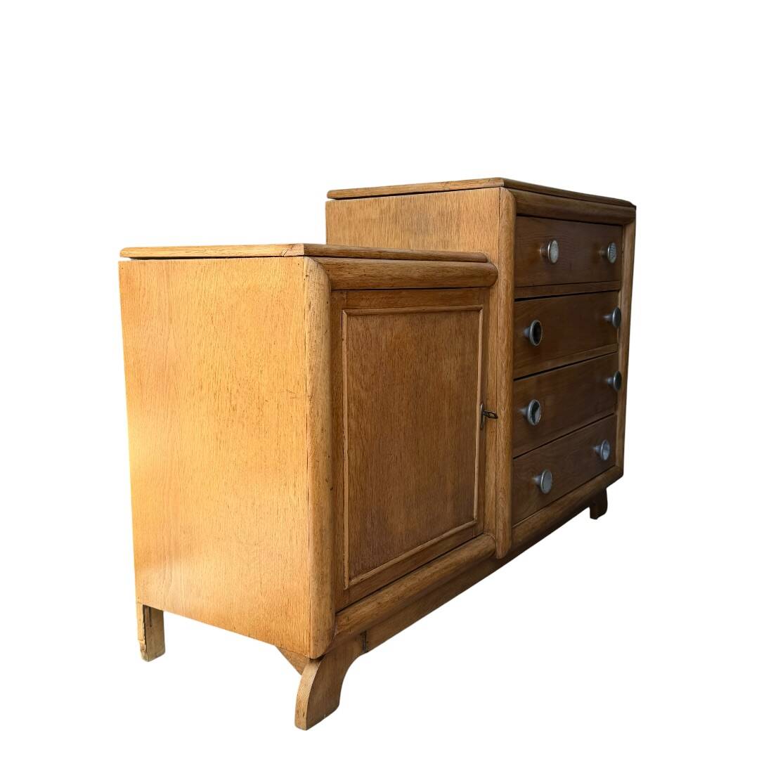 Commode asymétrique art déco chêne brut rénovée