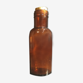 Amber pharmacy bottle 1923