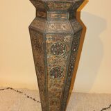 Vase en bois