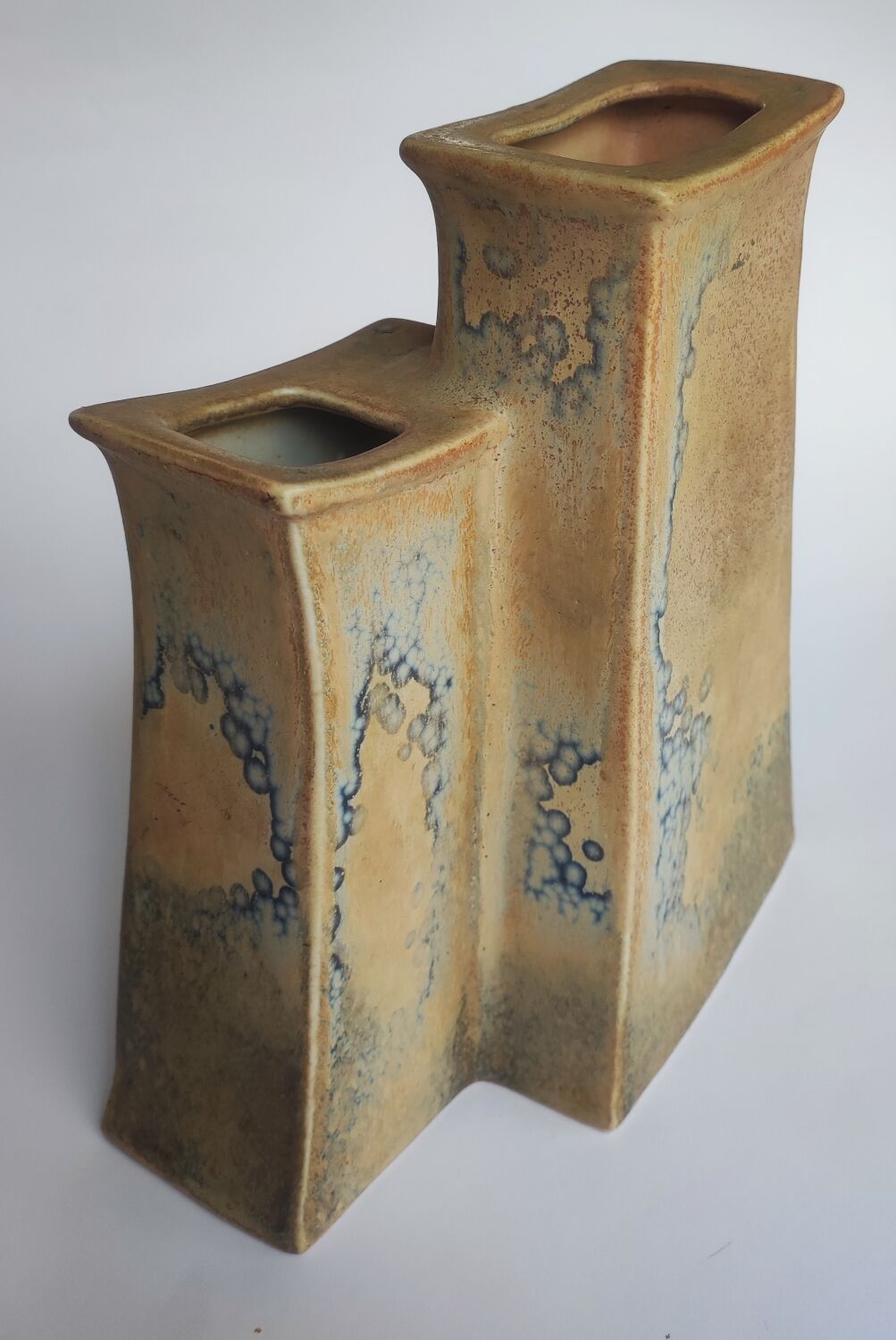 Virebent porcelain vase