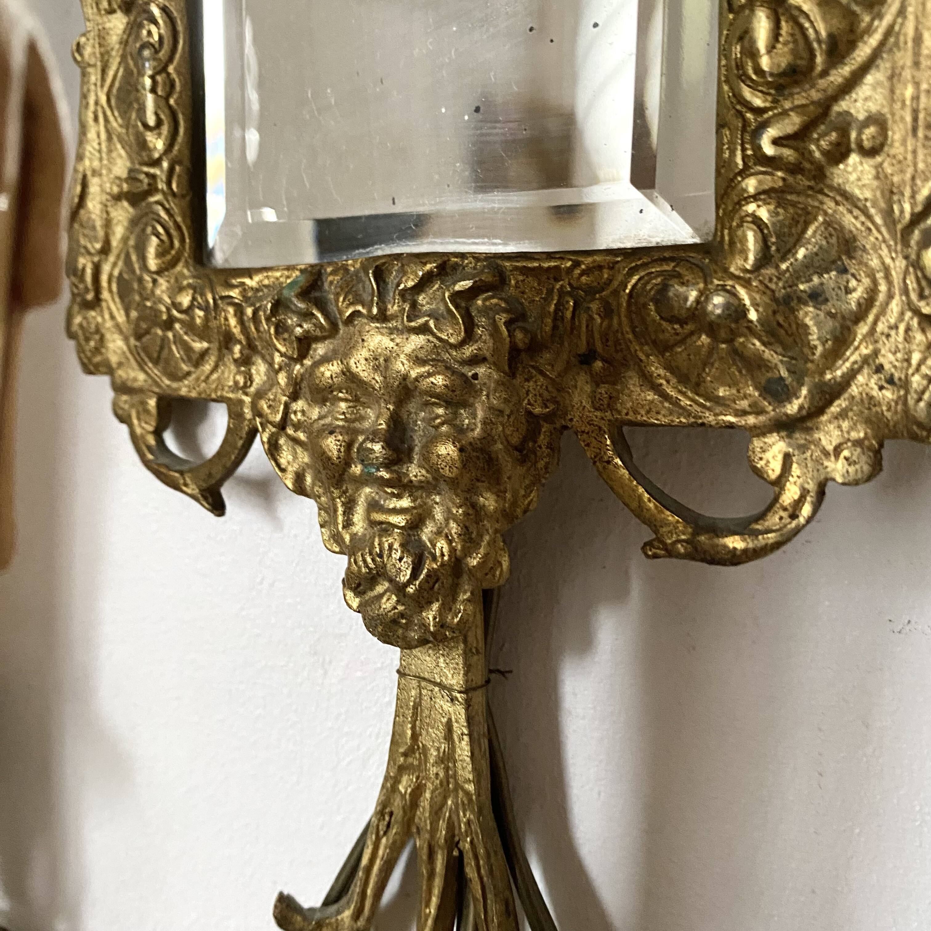 19th-century Napoleon III style gilded bronze wall sconce with bevelled mirror.