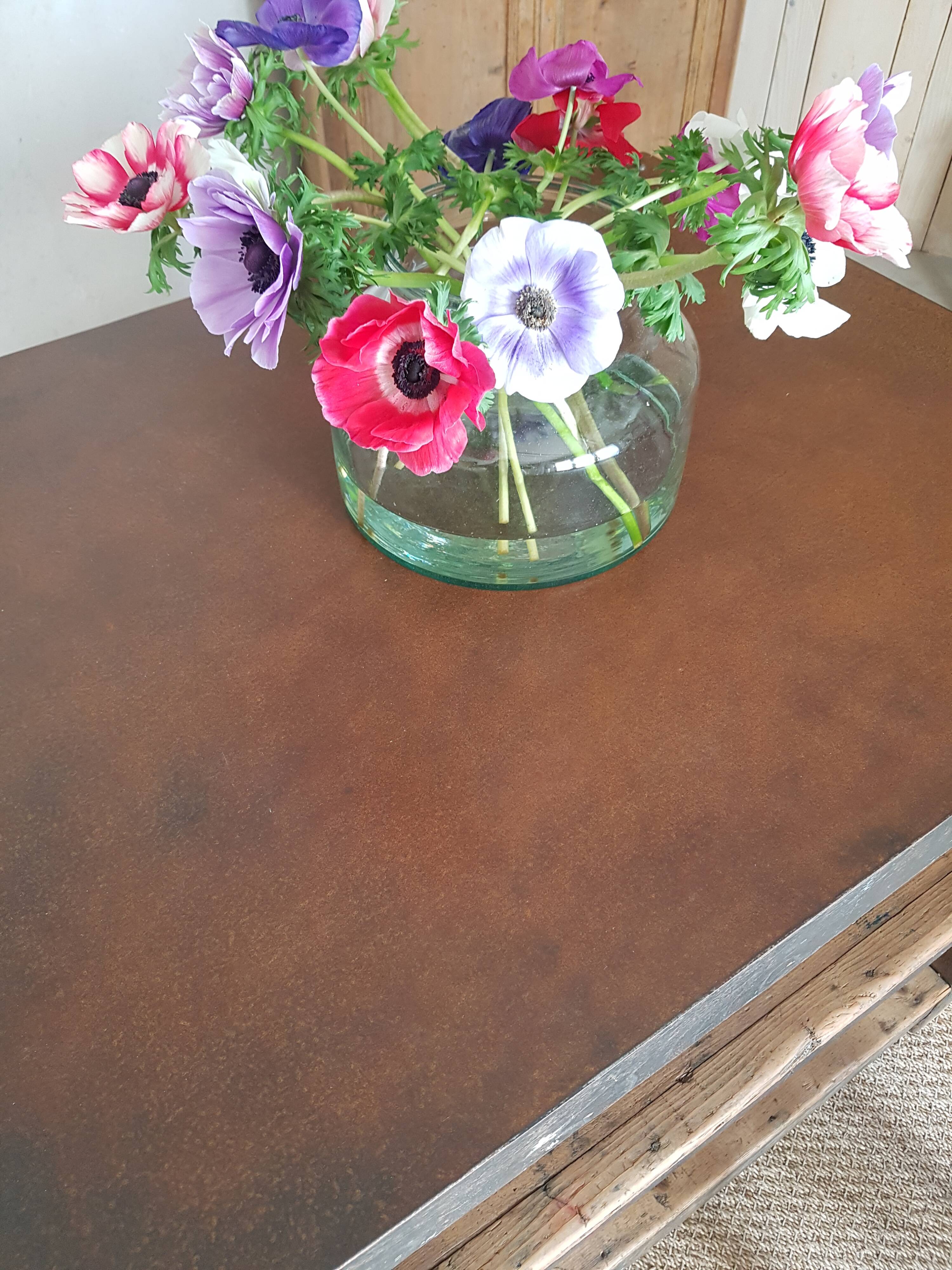 Central island old printer's marble