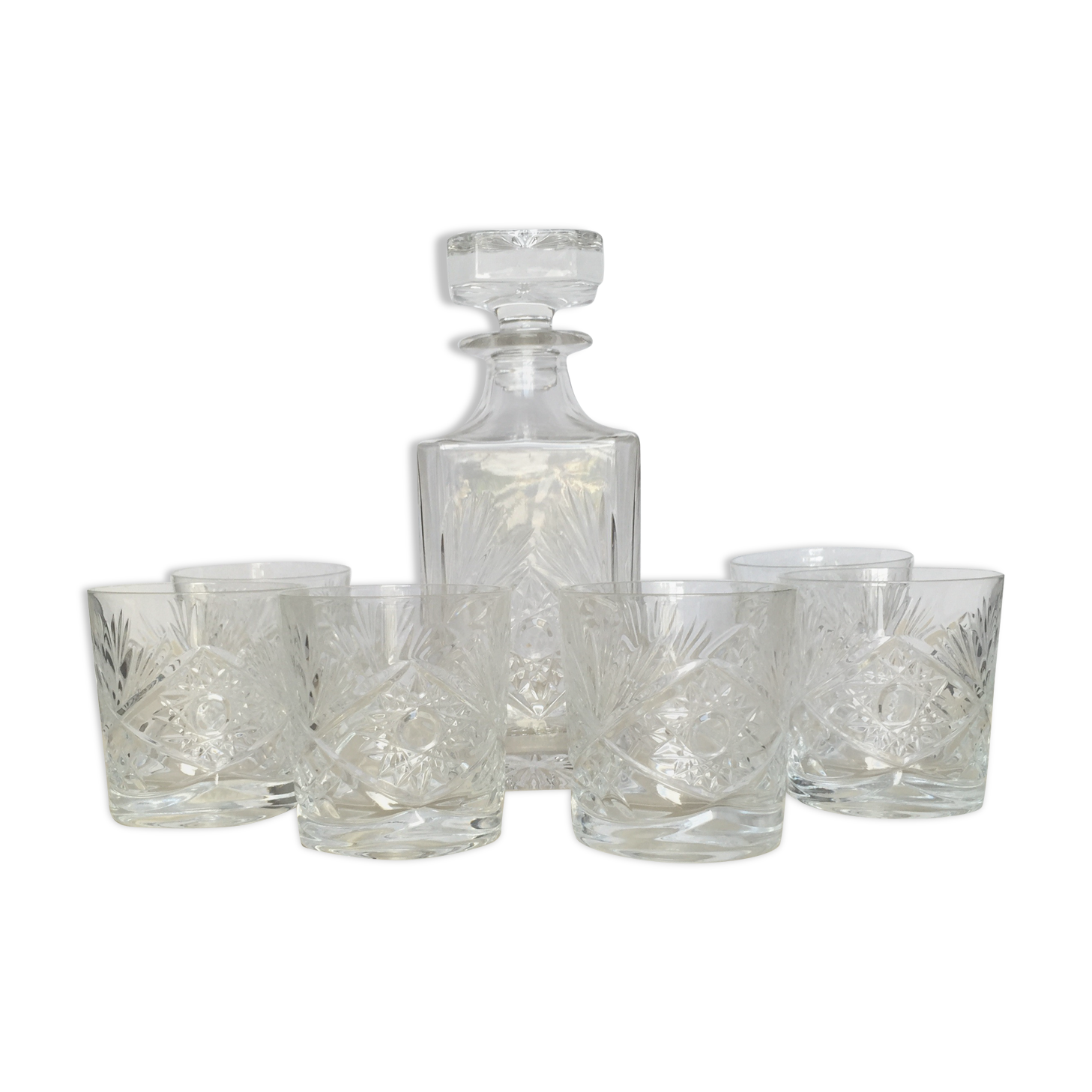 Baccarat whisky service
