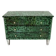Commode italienne en verre vert-malachite de style mid-century modern