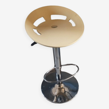 Adjustable stool