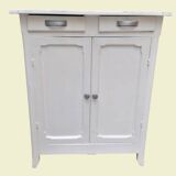 Small Parisian buffet in painted wood.