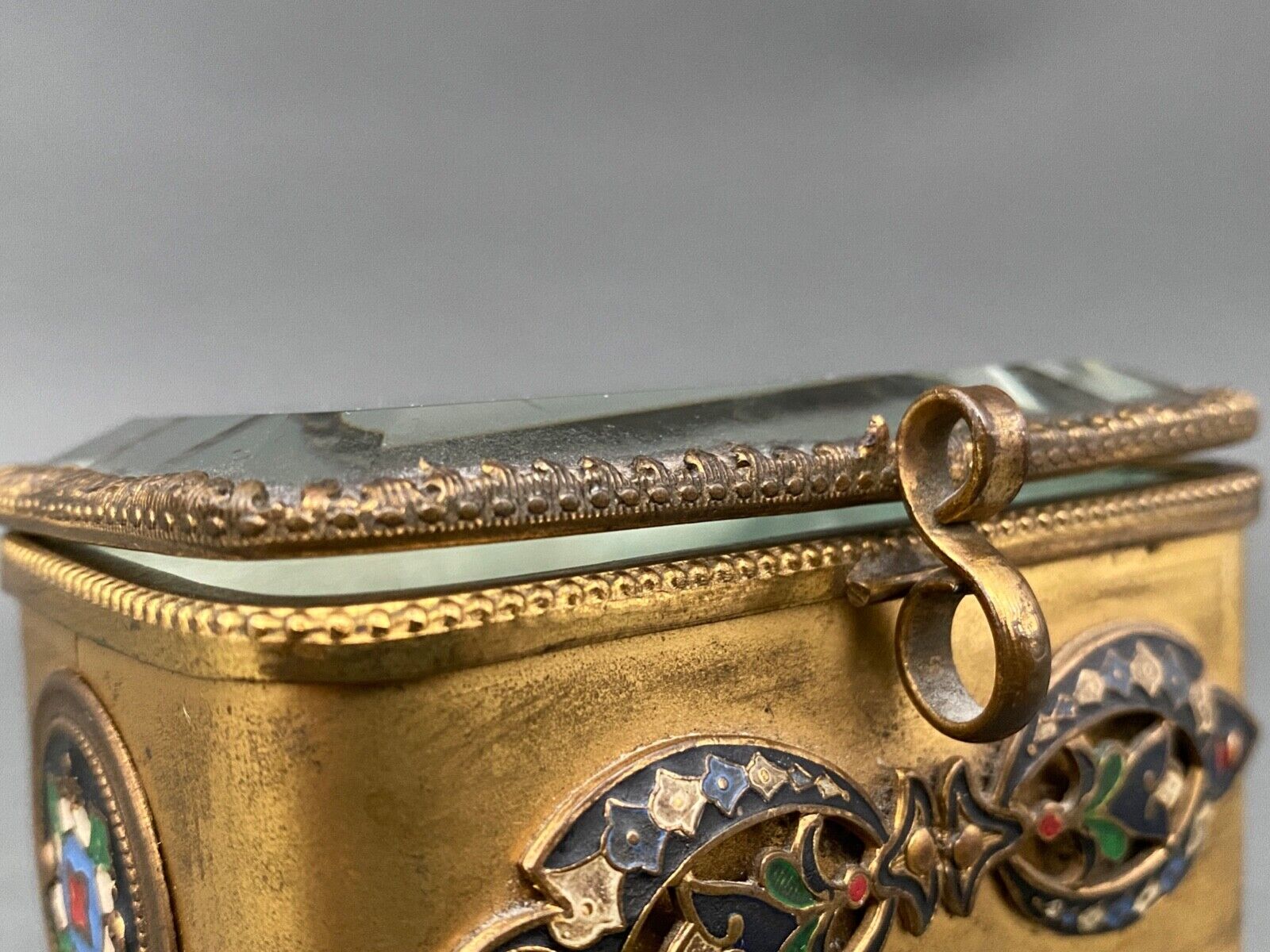 Cloisonné jewel box Napoleon III Faceted glass nineteenth