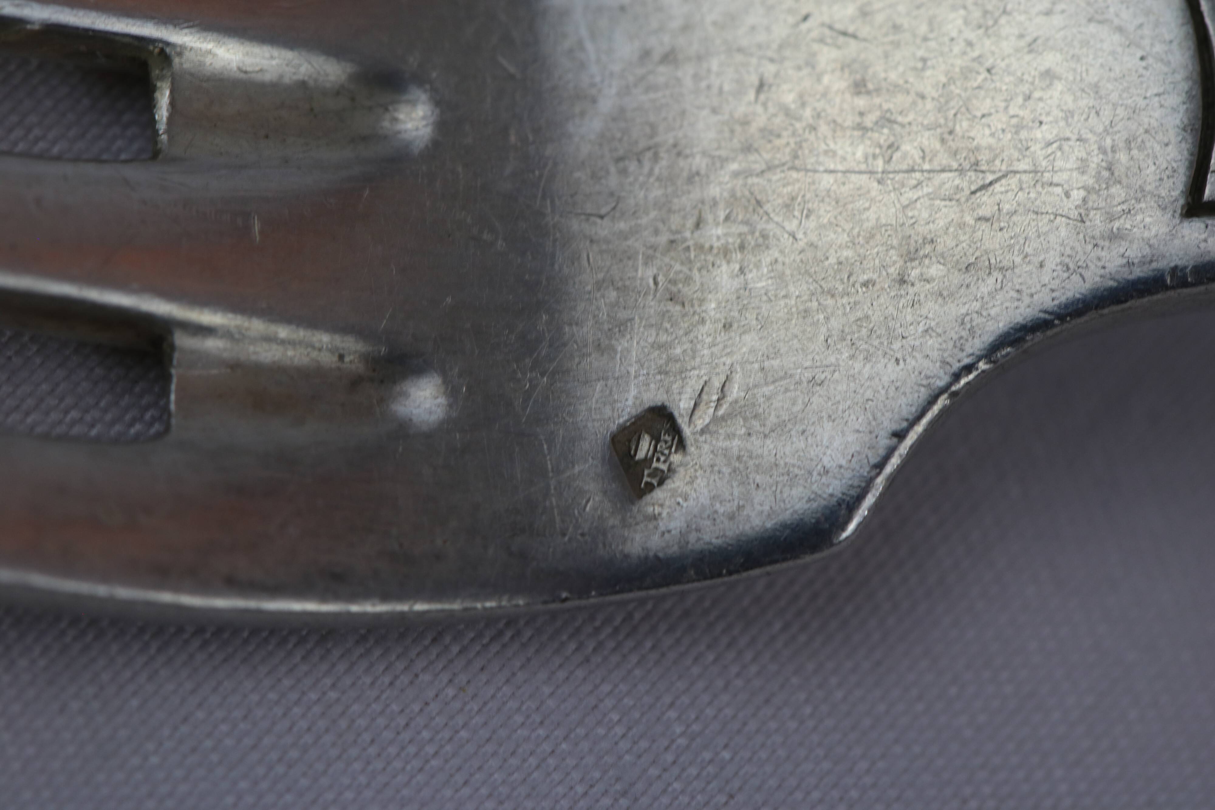 Covered cadet to sleeve flat richly chisled silver