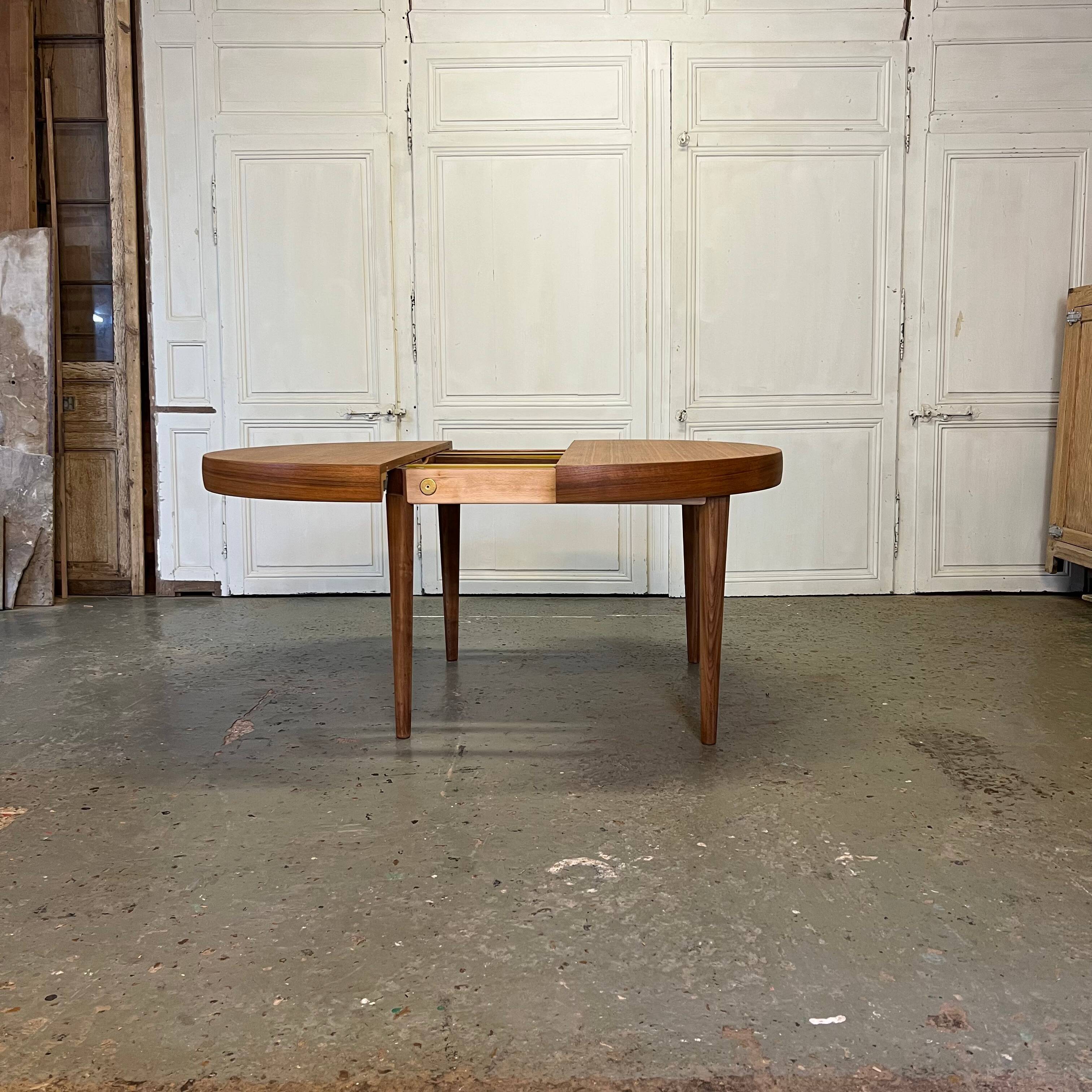 1970s Scandinavian table