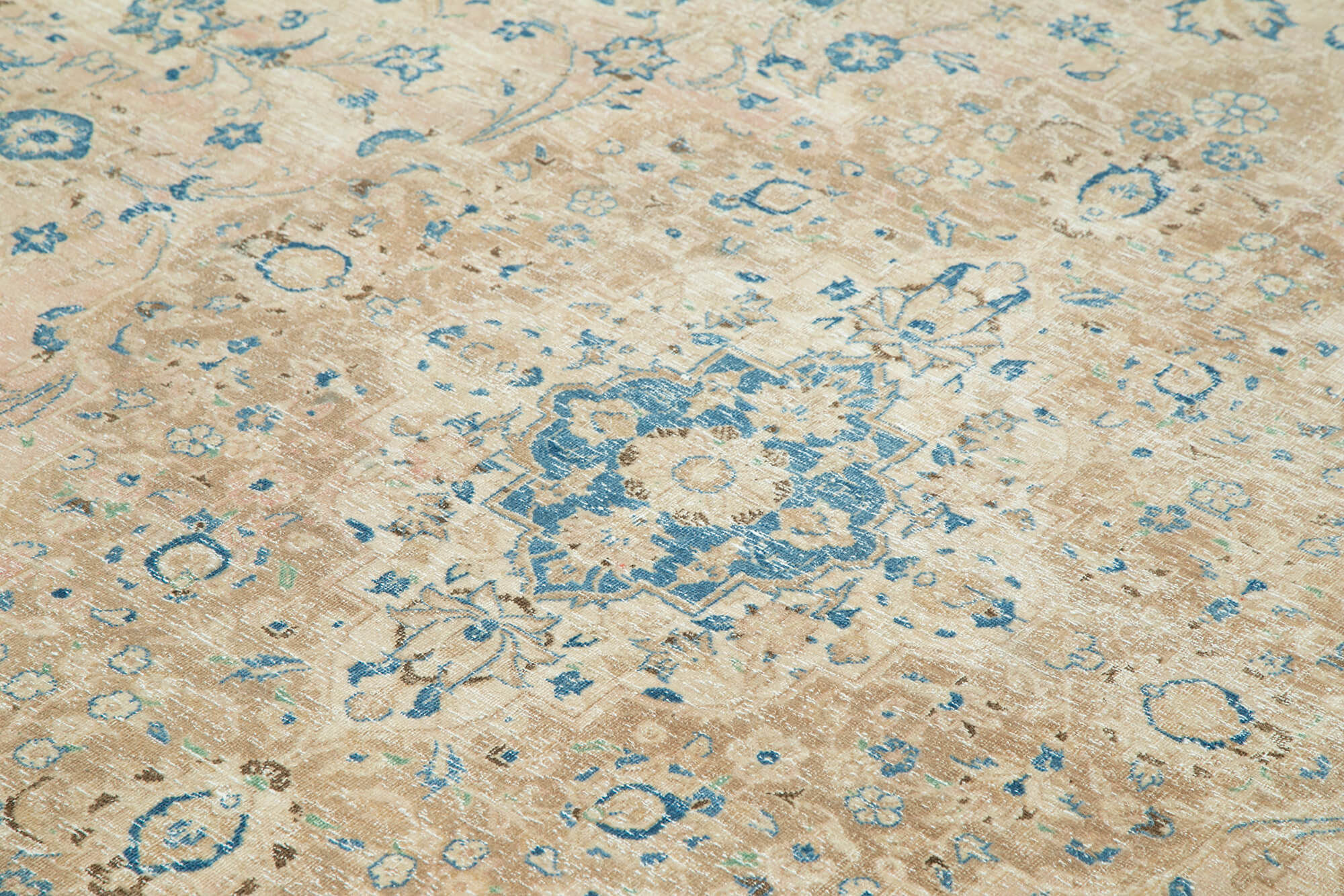 Handwoven Persian Vintage 290 cm x 471 cm Beige Wool Carpet