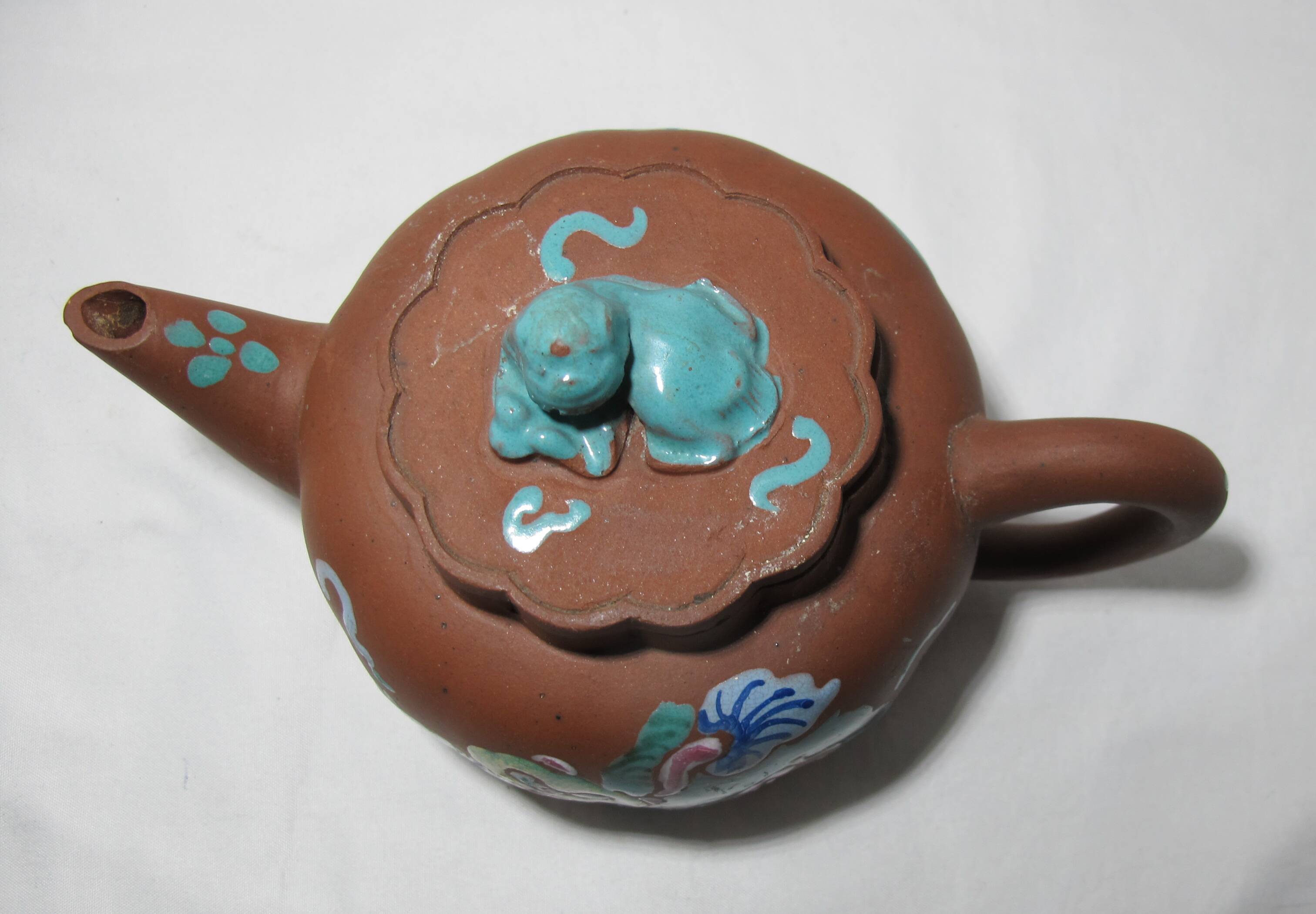 Old small Chinese Yixing terracotta teapot