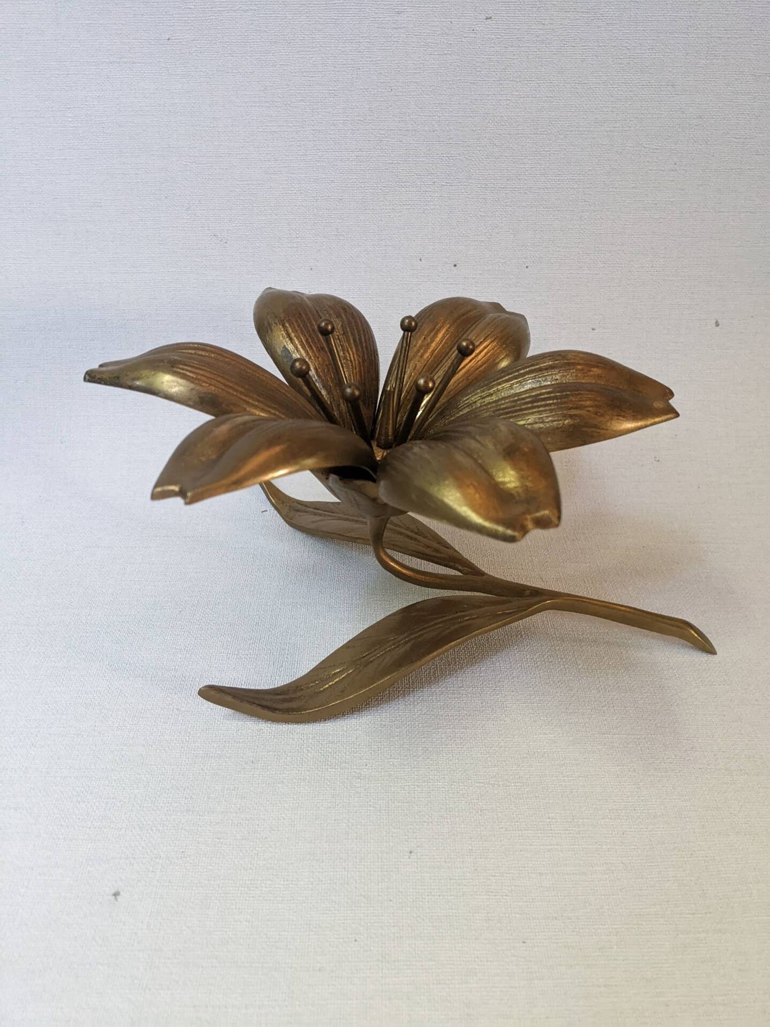 Golden metal lotus flower table ashtrays