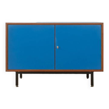 1960s Dresser
