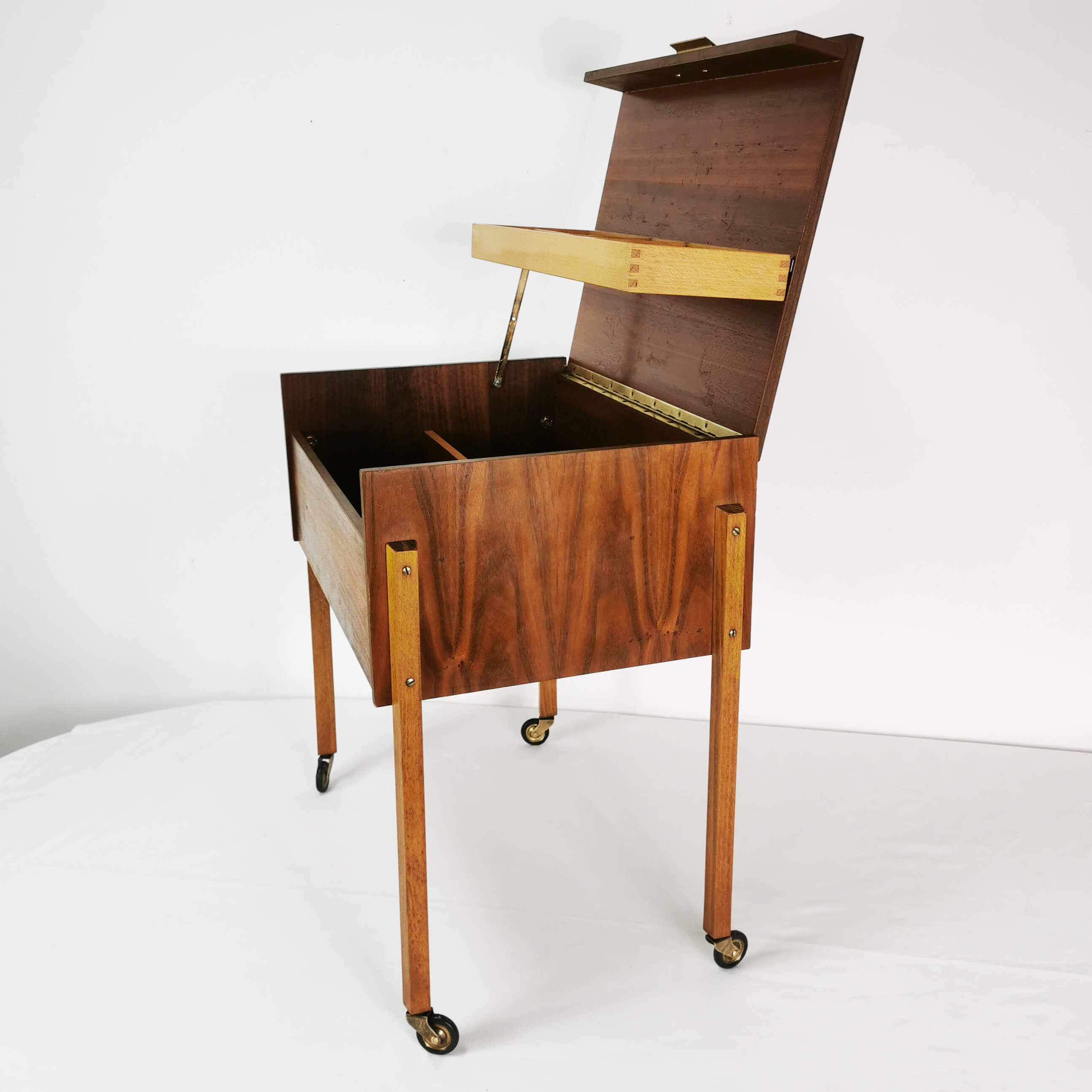 Mobile cabinet, thread, Germany, 1970s