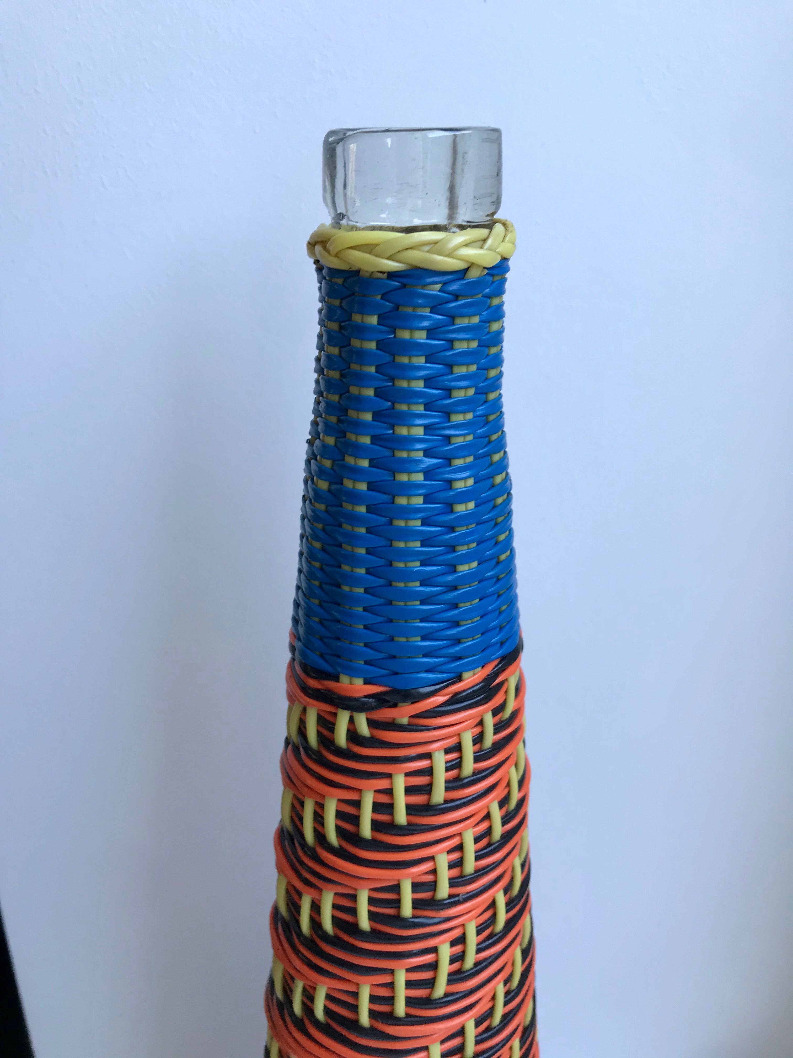 Bottle Scoubidou orange yellow and blue and yellow 70s