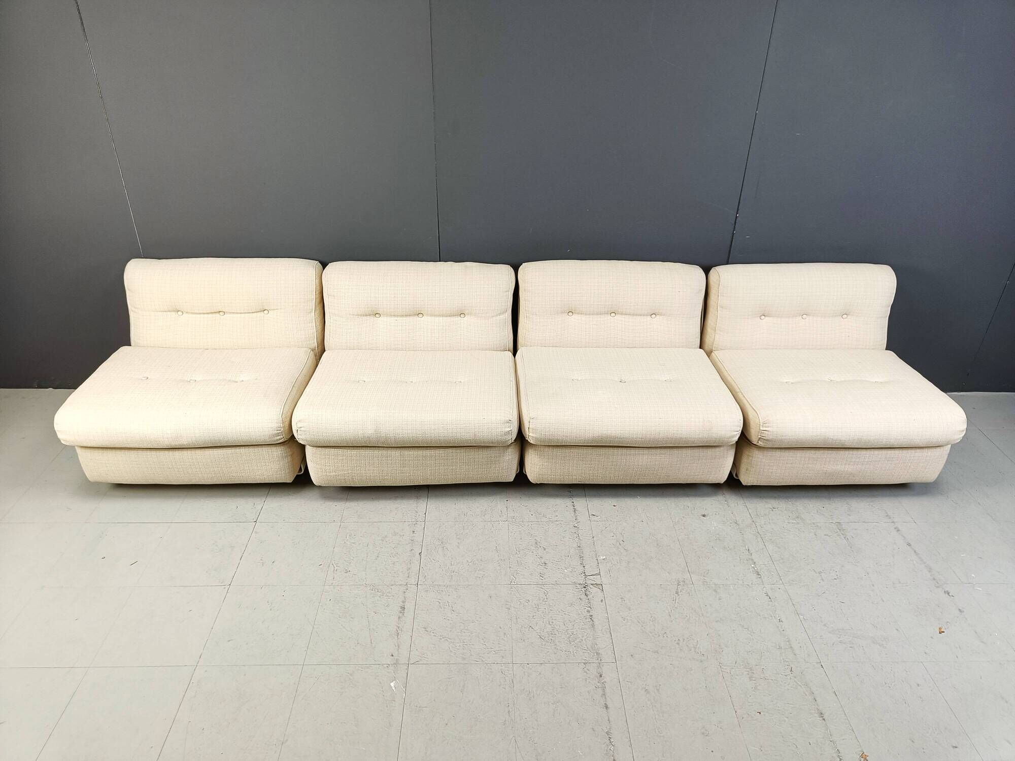 Set of 4 Amanta sofas by Mario Bellini for C&B Italia, 1970s