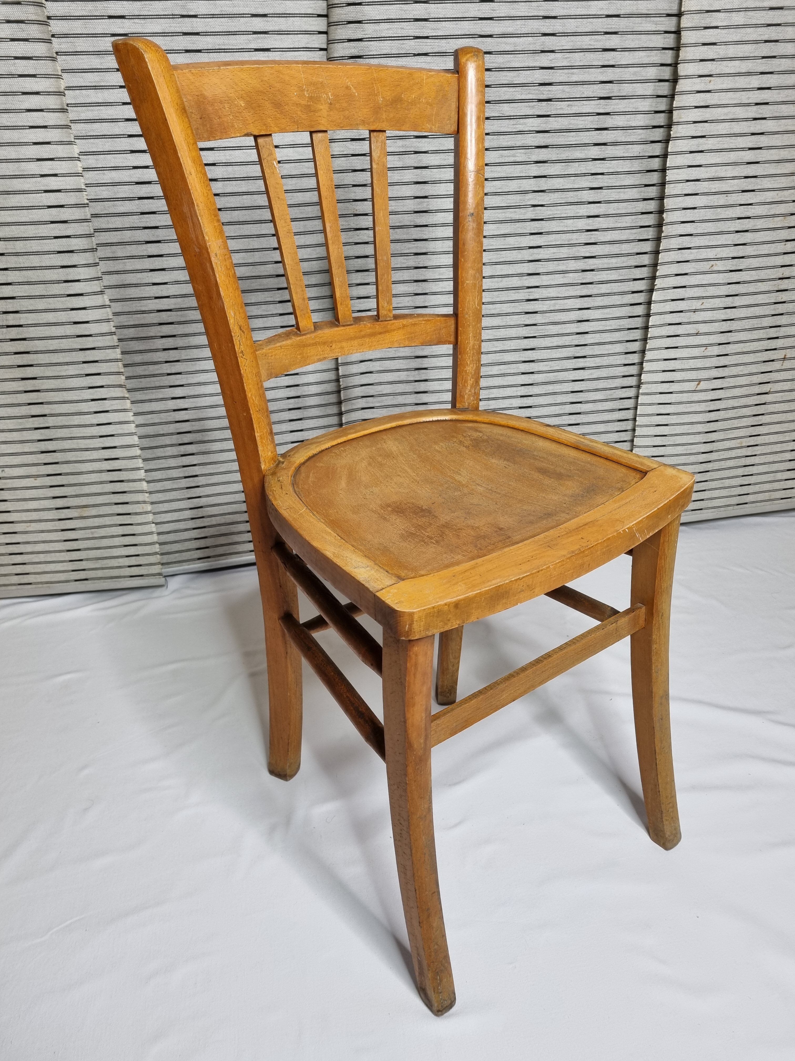 Ensemble de trois chaises bistrot vintage "Luterma", années 40/50