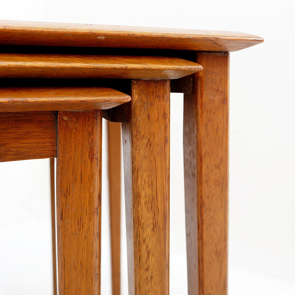 Nesting tables in teak mid-century modern - 1960s