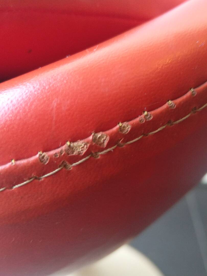 Chaise baquet vintage orange (plastique + cuir)