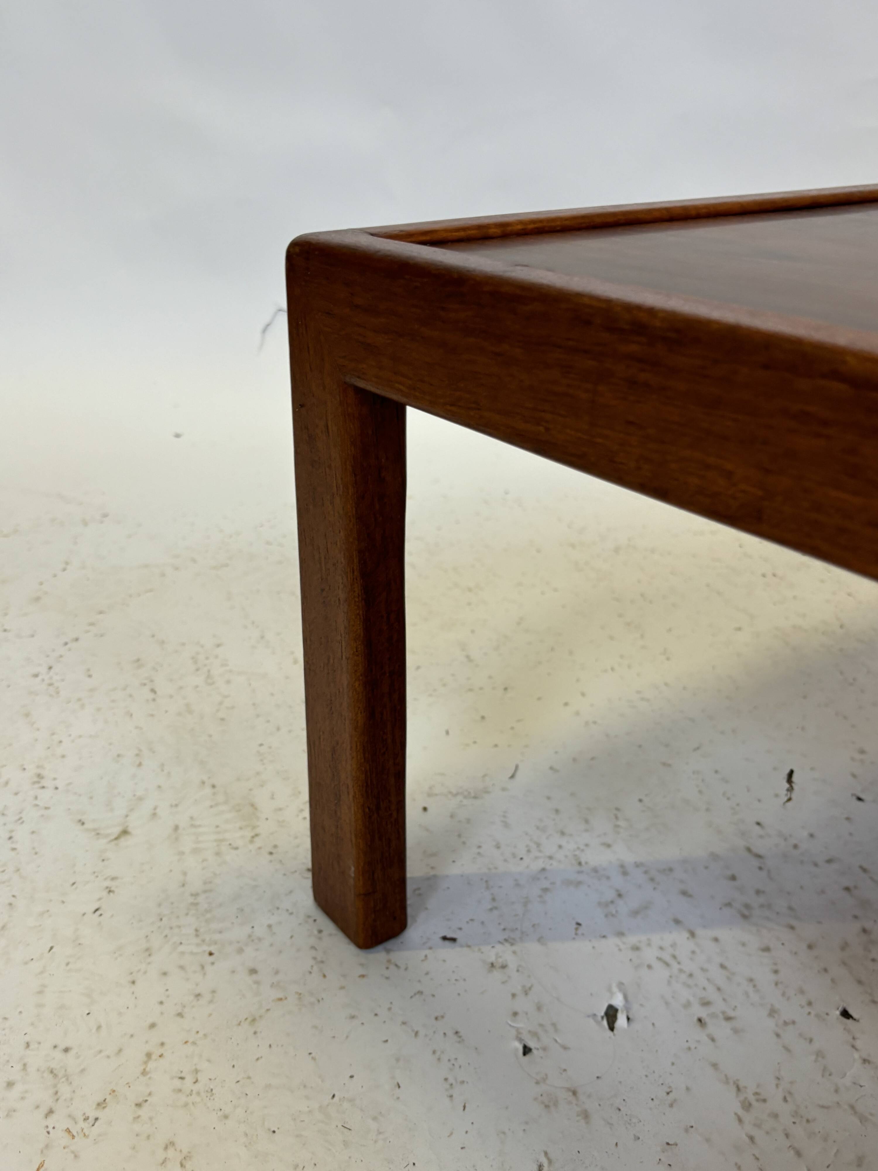 Vintage coffee table rosewood 70's design minimalist