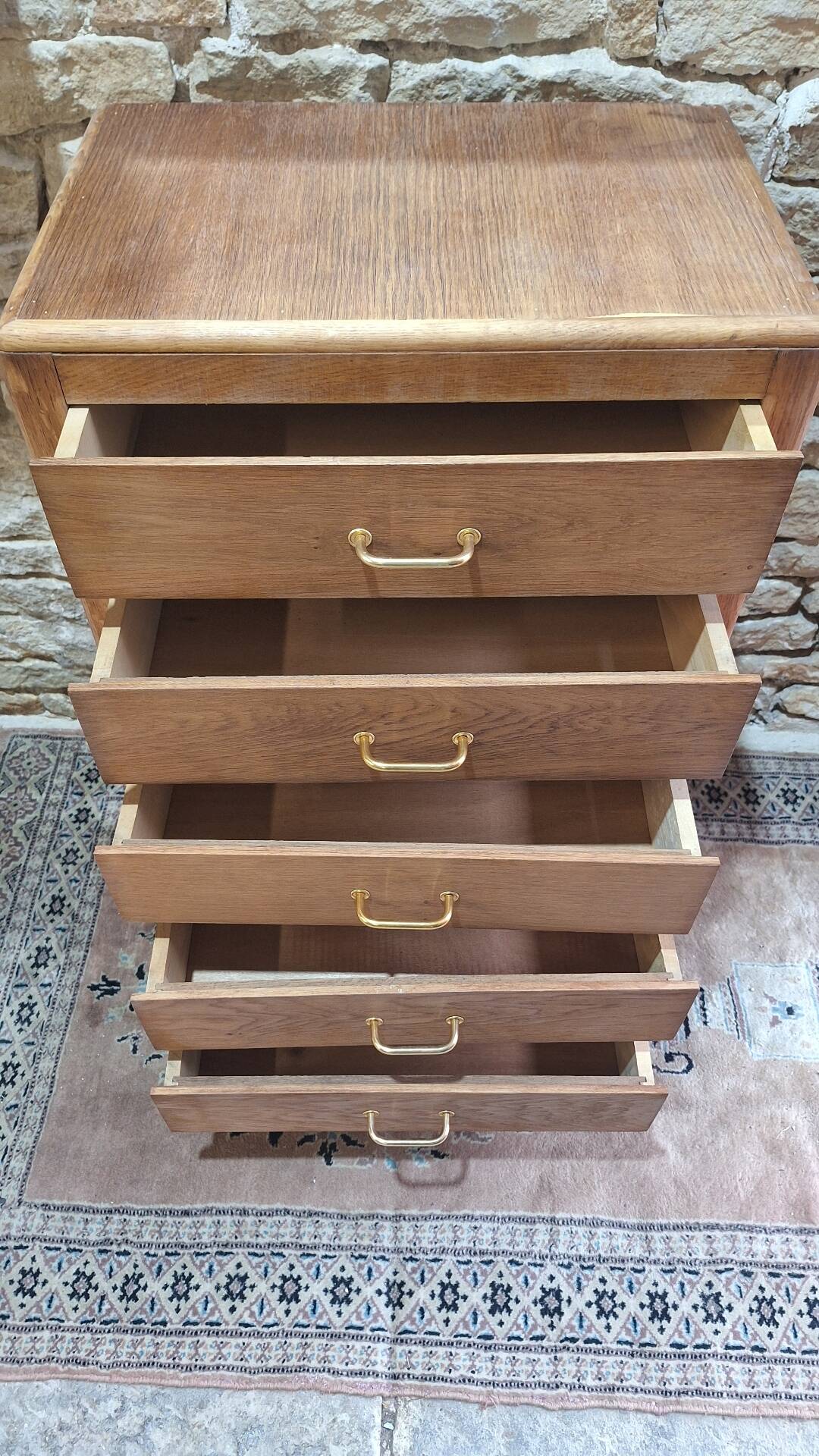 Vintage chest of drawers