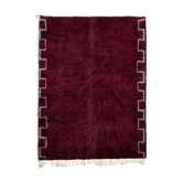 Tapis marocain moderne rouge foncé