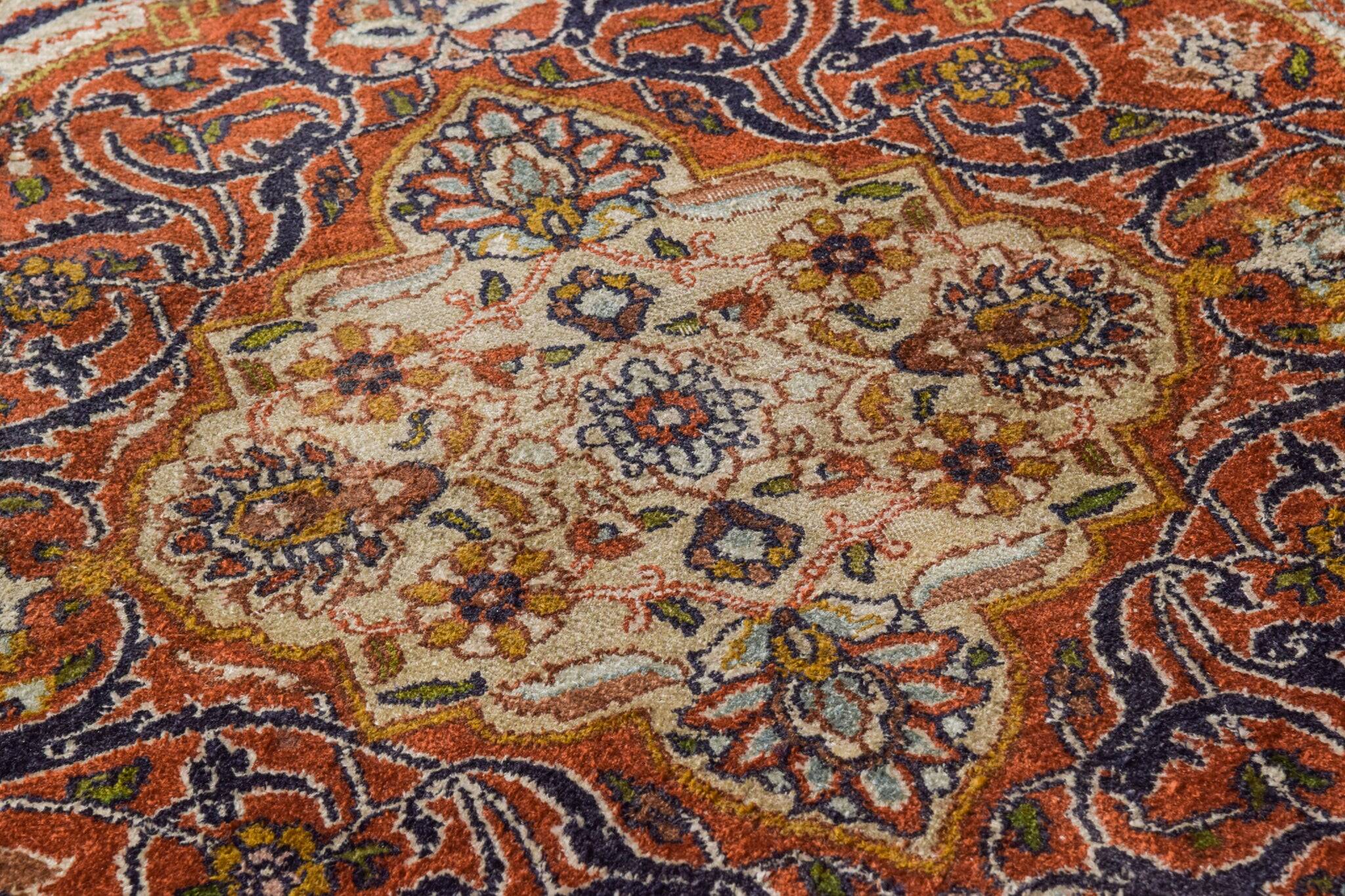 Handwoven Medallion Rug - With Flowers
