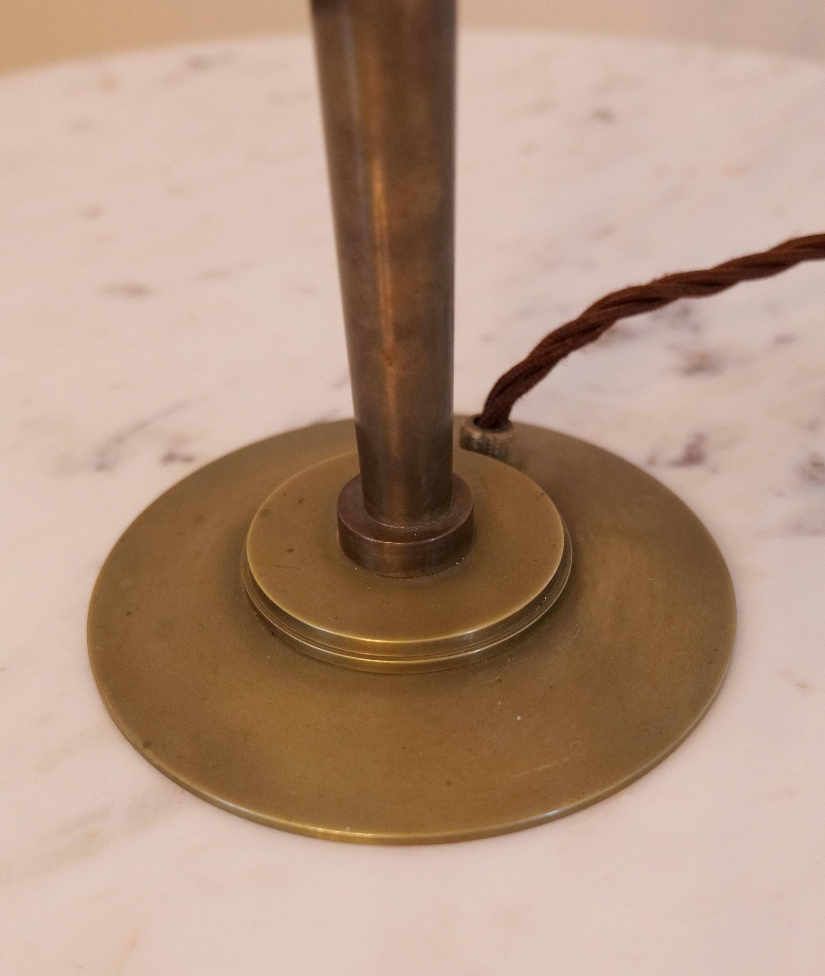 Art Deco bronze table lamp sculpture made in Sweden, 1930s.