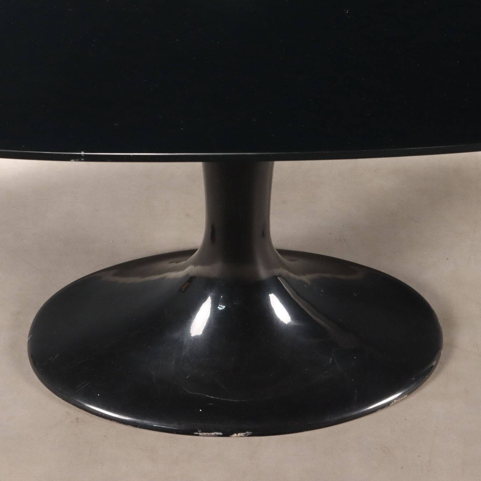 Elliptical table 1990s